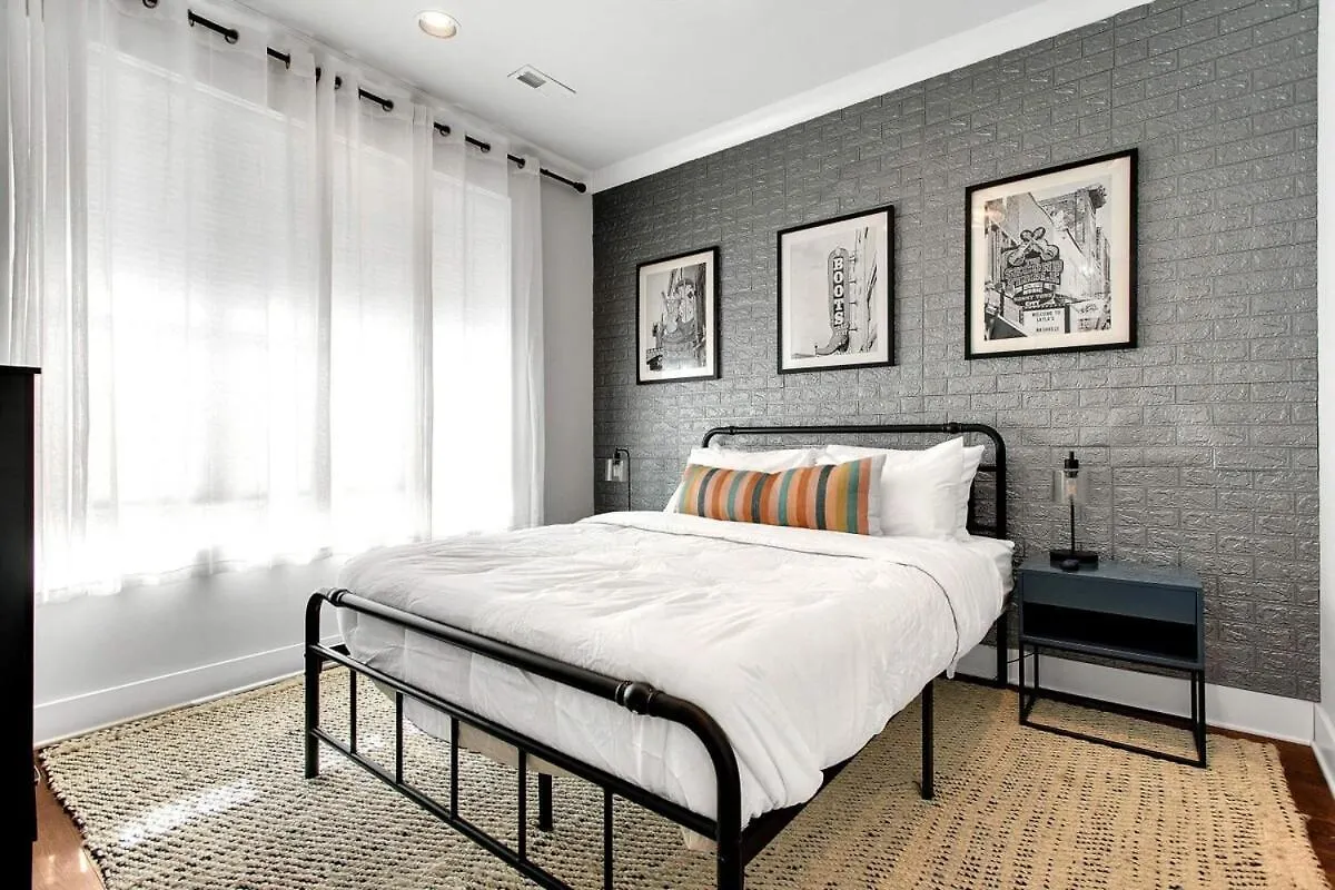 Lux Nashville Retreat 12 Beds Games Bar 0*,  United States