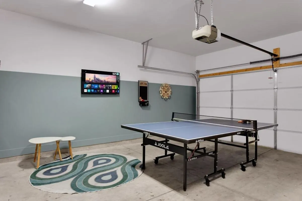 Lux Nashville Retreat 12 Beds Games Bar Holiday home